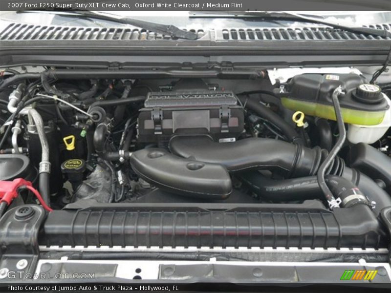 Oxford White Clearcoat / Medium Flint 2007 Ford F250 Super Duty XLT Crew Cab