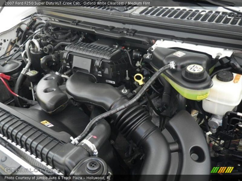Oxford White Clearcoat / Medium Flint 2007 Ford F250 Super Duty XLT Crew Cab
