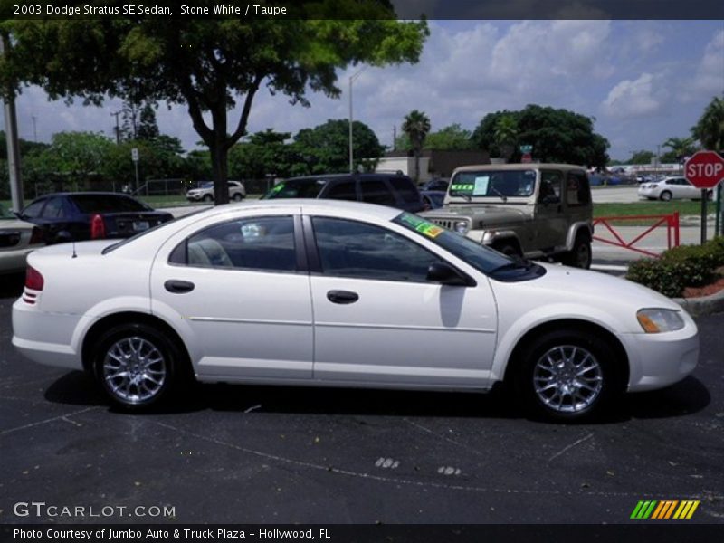 Stone White / Taupe 2003 Dodge Stratus SE Sedan