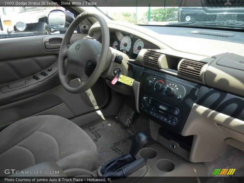 Stone White / Taupe 2003 Dodge Stratus SE Sedan
