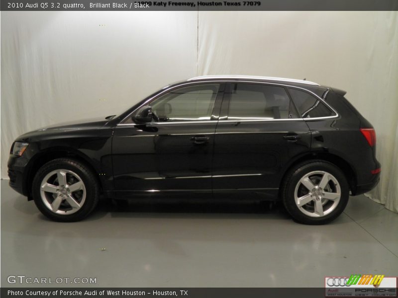 Brilliant Black / Black 2010 Audi Q5 3.2 quattro