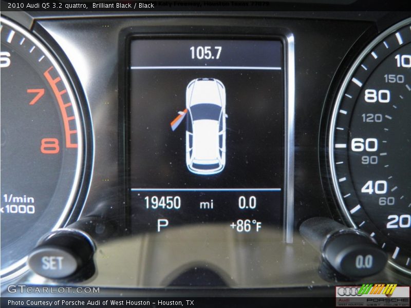 Brilliant Black / Black 2010 Audi Q5 3.2 quattro