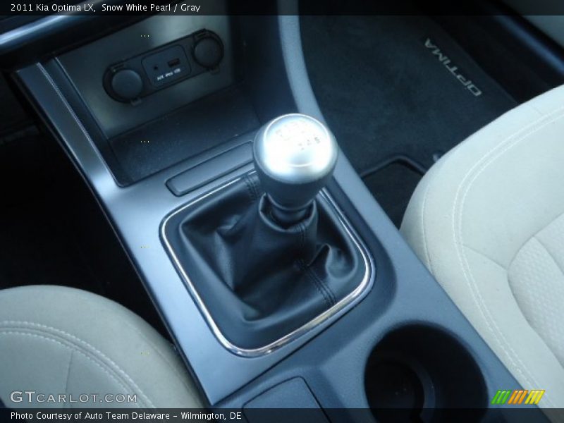 Snow White Pearl / Gray 2011 Kia Optima LX