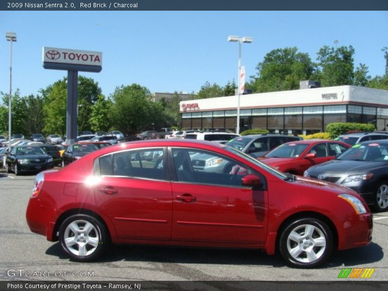Red Brick / Charcoal 2009 Nissan Sentra 2.0