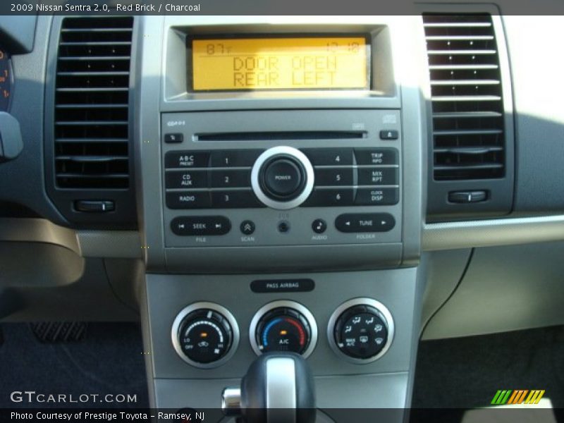 Red Brick / Charcoal 2009 Nissan Sentra 2.0