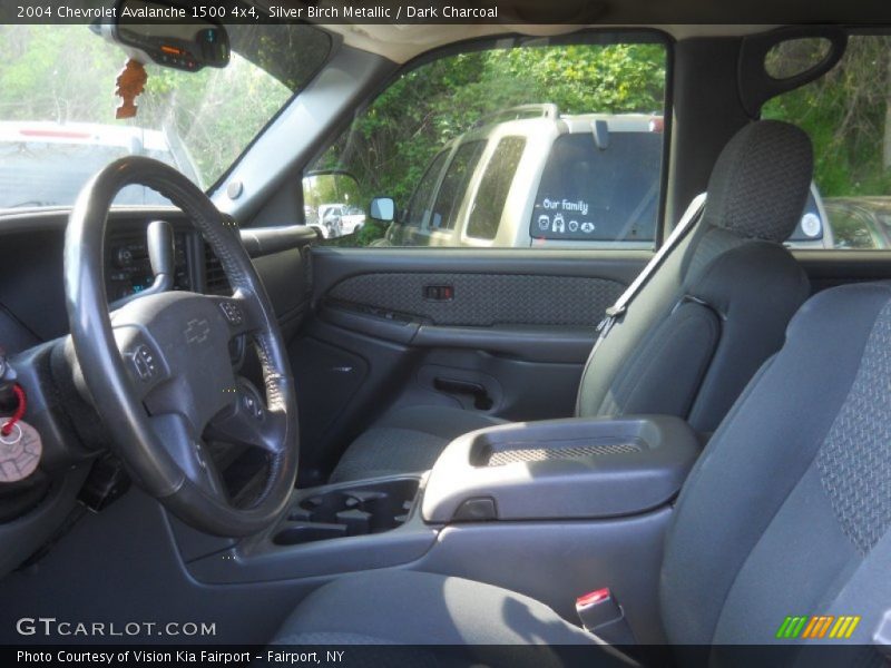 Silver Birch Metallic / Dark Charcoal 2004 Chevrolet Avalanche 1500 4x4