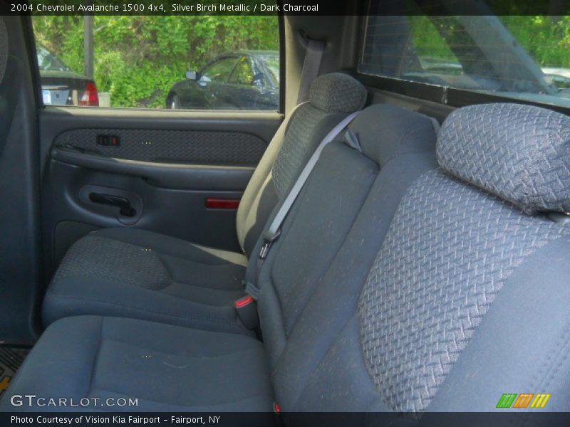 Silver Birch Metallic / Dark Charcoal 2004 Chevrolet Avalanche 1500 4x4