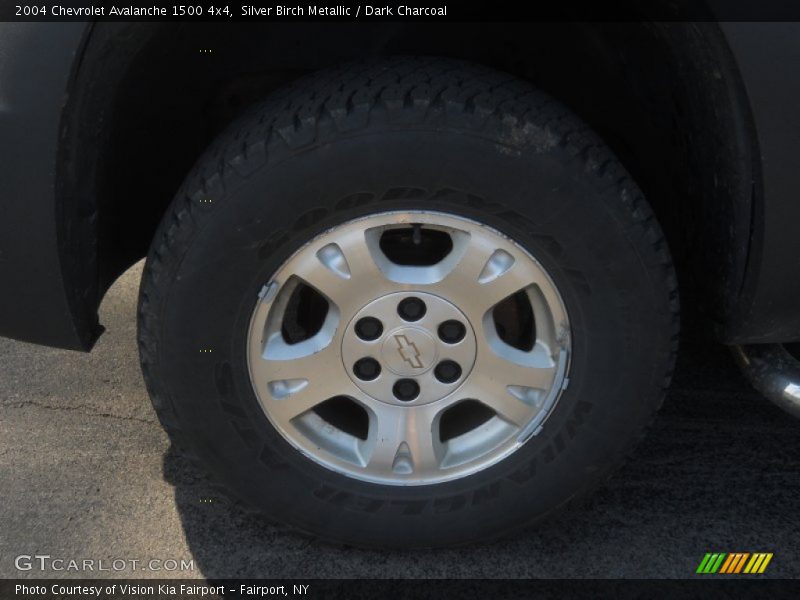 Silver Birch Metallic / Dark Charcoal 2004 Chevrolet Avalanche 1500 4x4