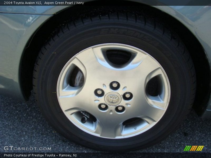 Aspen Green Pearl / Ivory 2004 Toyota Avalon XLS
