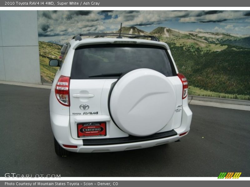 Super White / Ash Gray 2010 Toyota RAV4 I4 4WD