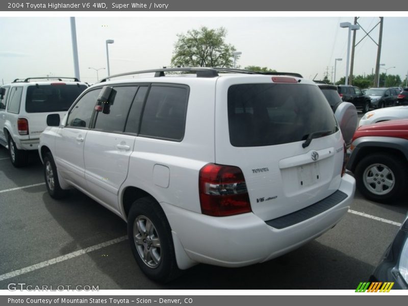 Super White / Ivory 2004 Toyota Highlander V6 4WD