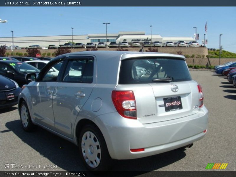 Silver Streak Mica / Charcoal 2010 Scion xD