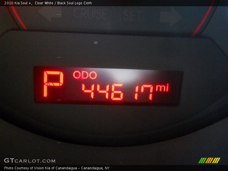 Clear White / Black Soul Logo Cloth 2010 Kia Soul +