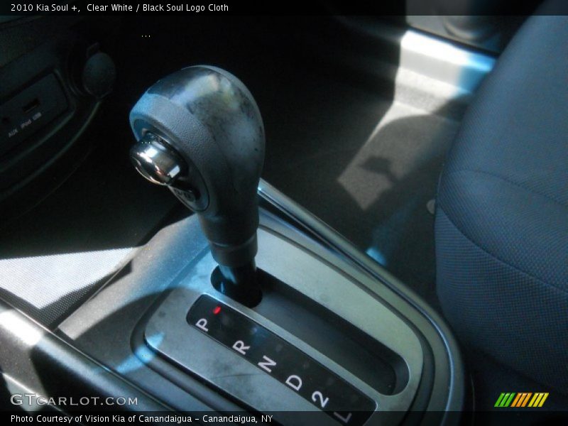 Clear White / Black Soul Logo Cloth 2010 Kia Soul +