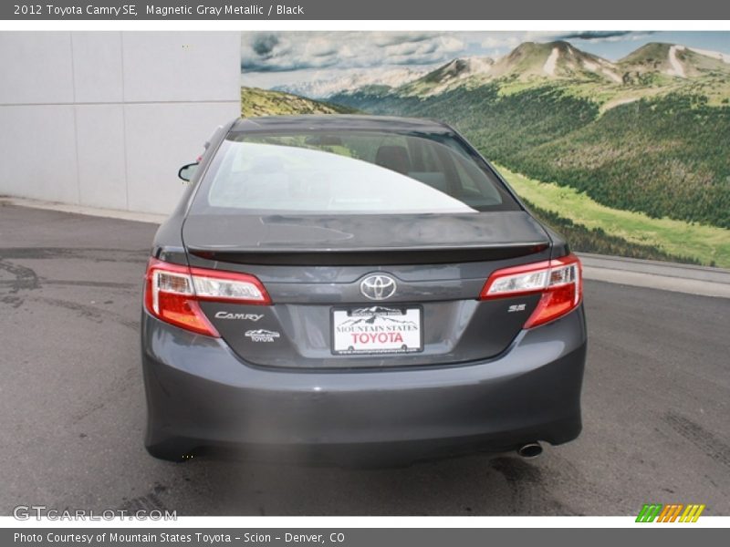 Magnetic Gray Metallic / Black 2012 Toyota Camry SE