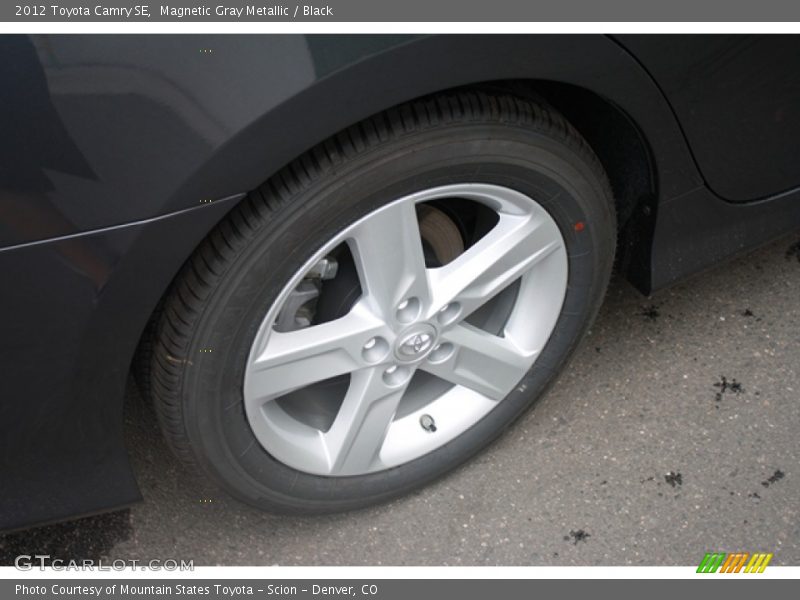 Magnetic Gray Metallic / Black 2012 Toyota Camry SE