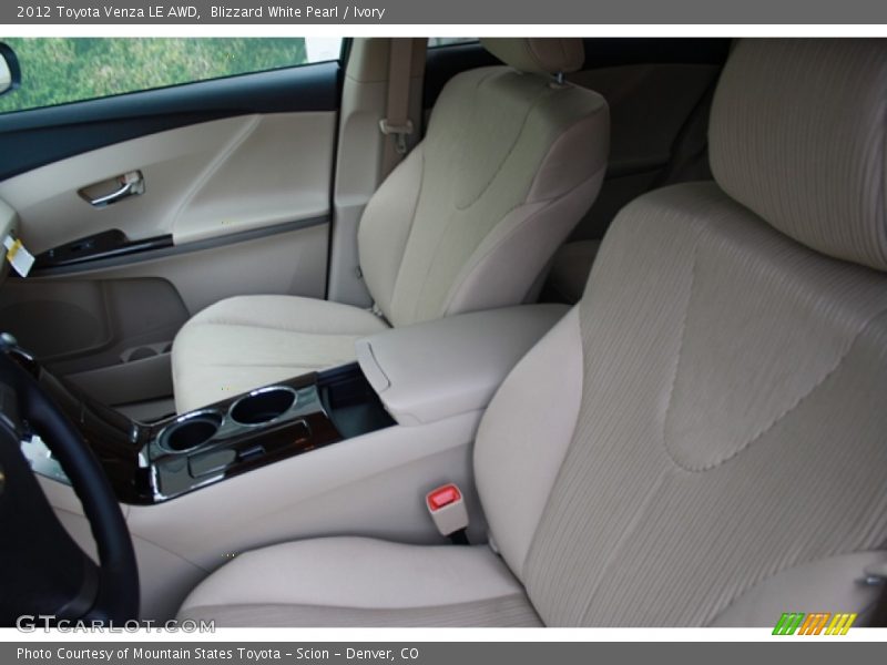 Blizzard White Pearl / Ivory 2012 Toyota Venza LE AWD