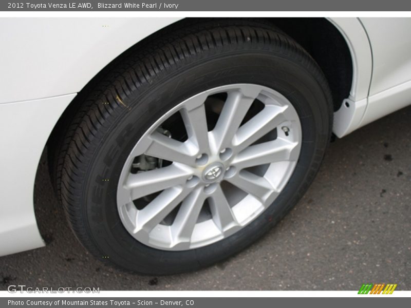 Blizzard White Pearl / Ivory 2012 Toyota Venza LE AWD