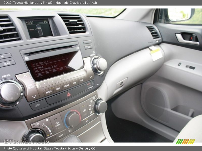 Magnetic Gray Metallic / Ash 2012 Toyota Highlander V6 4WD