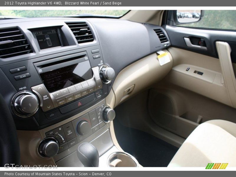 Blizzard White Pearl / Sand Beige 2012 Toyota Highlander V6 4WD