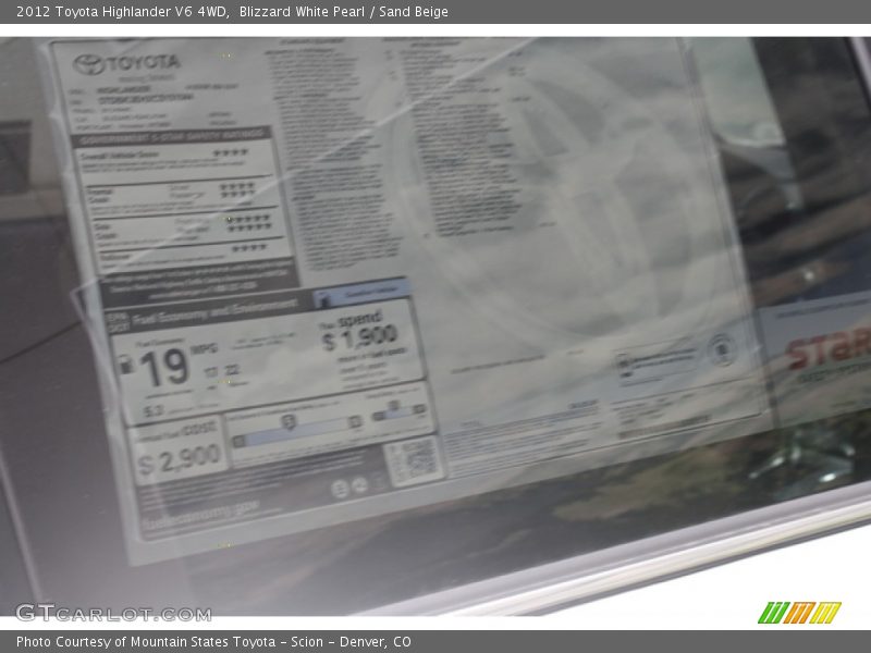 Blizzard White Pearl / Sand Beige 2012 Toyota Highlander V6 4WD