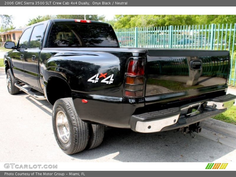 Onyx Black / Neutral 2006 GMC Sierra 3500 SLT Crew Cab 4x4 Dually