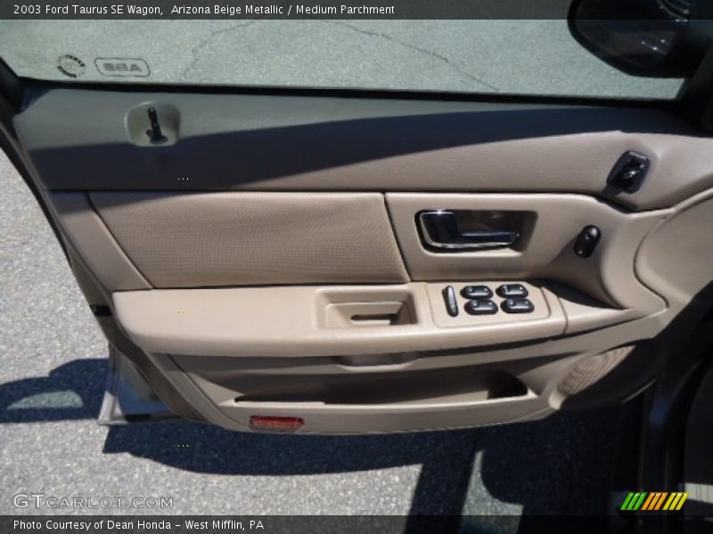 Arizona Beige Metallic / Medium Parchment 2003 Ford Taurus SE Wagon