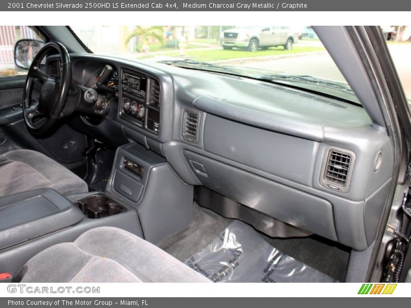 Medium Charcoal Gray Metallic / Graphite 2001 Chevrolet Silverado 2500HD LS Extended Cab 4x4