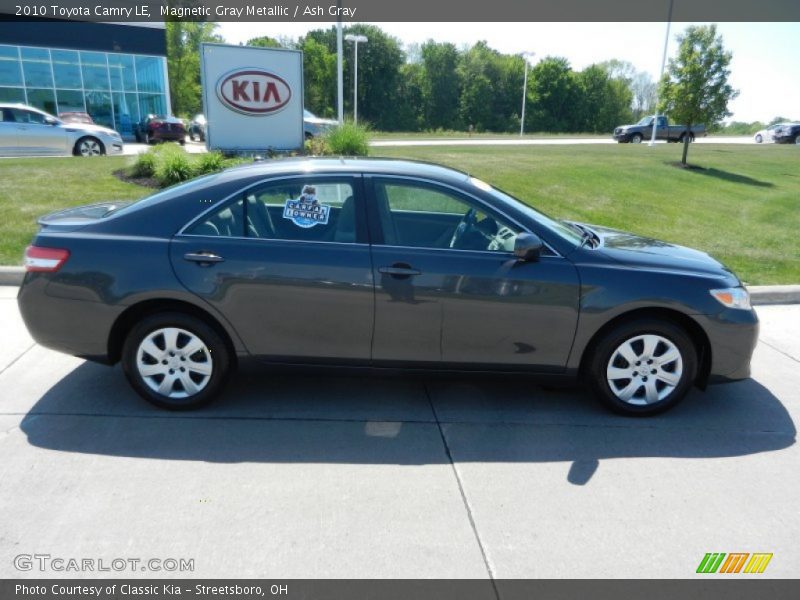 Magnetic Gray Metallic / Ash Gray 2010 Toyota Camry LE