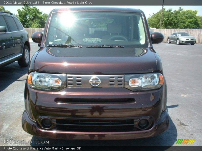 Bitter Chocolate Pearl / Light Gray 2011 Nissan Cube 1.8 S