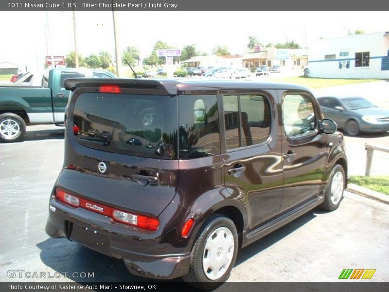 Bitter Chocolate Pearl / Light Gray 2011 Nissan Cube 1.8 S