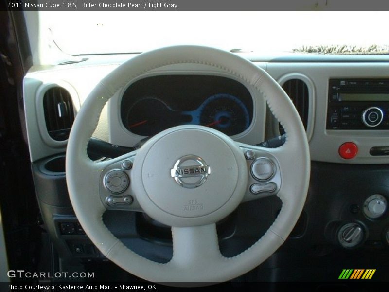 Bitter Chocolate Pearl / Light Gray 2011 Nissan Cube 1.8 S
