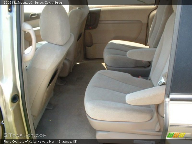 Sunset Gold / Beige 2006 Kia Sedona LX