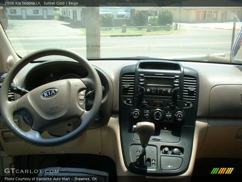 Sunset Gold / Beige 2006 Kia Sedona LX