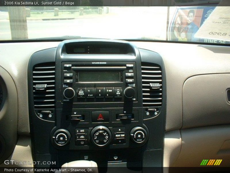 Sunset Gold / Beige 2006 Kia Sedona LX