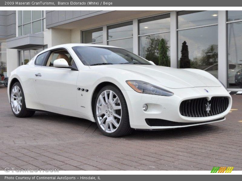 Front 3/4 View of 2009 GranTurismo 