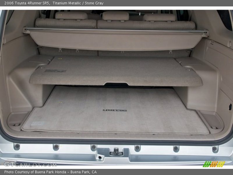 Titanium Metallic / Stone Gray 2006 Toyota 4Runner SR5