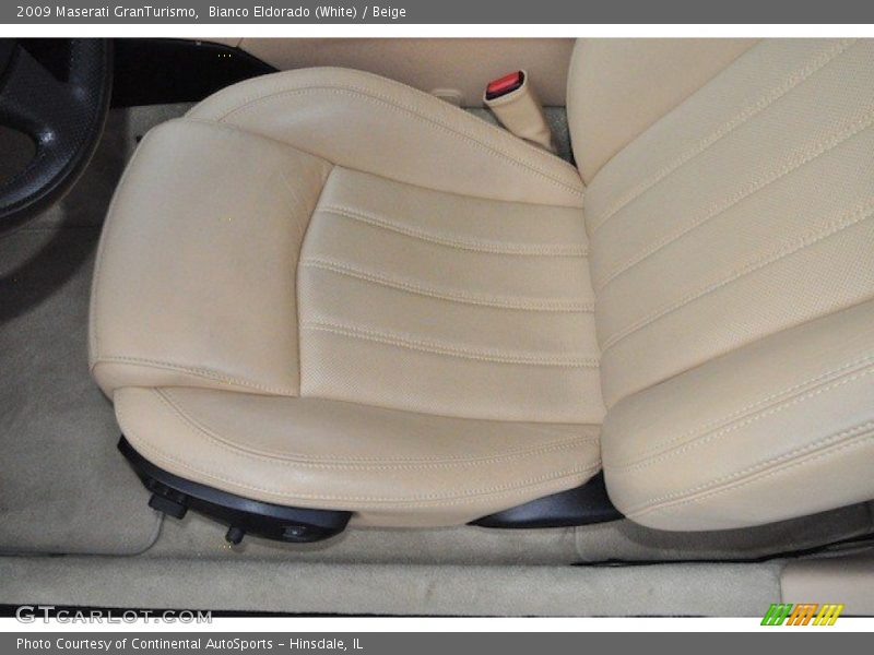 Front Seat of 2009 GranTurismo 