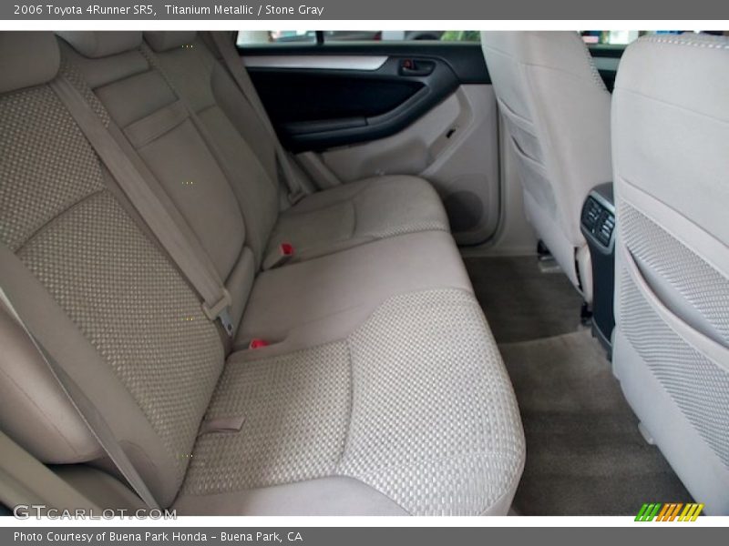 Titanium Metallic / Stone Gray 2006 Toyota 4Runner SR5