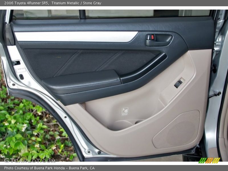 Titanium Metallic / Stone Gray 2006 Toyota 4Runner SR5