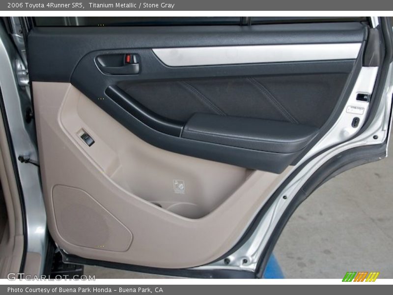 Titanium Metallic / Stone Gray 2006 Toyota 4Runner SR5