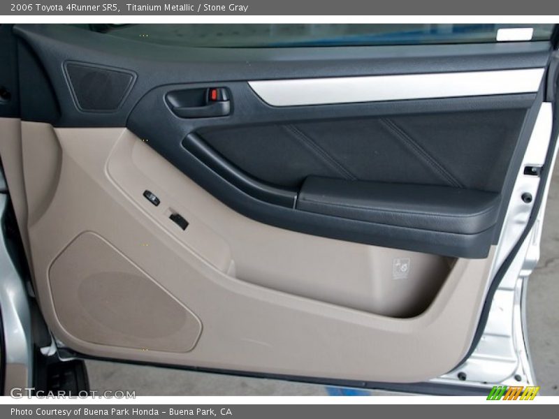 Titanium Metallic / Stone Gray 2006 Toyota 4Runner SR5