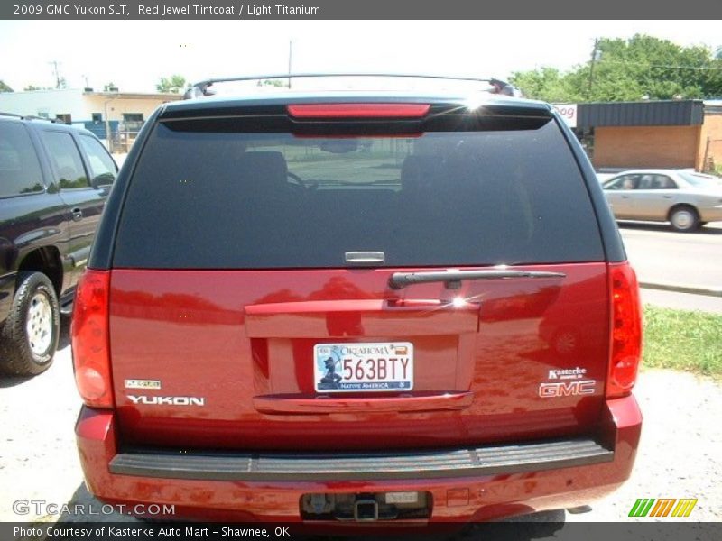 Red Jewel Tintcoat / Light Titanium 2009 GMC Yukon SLT
