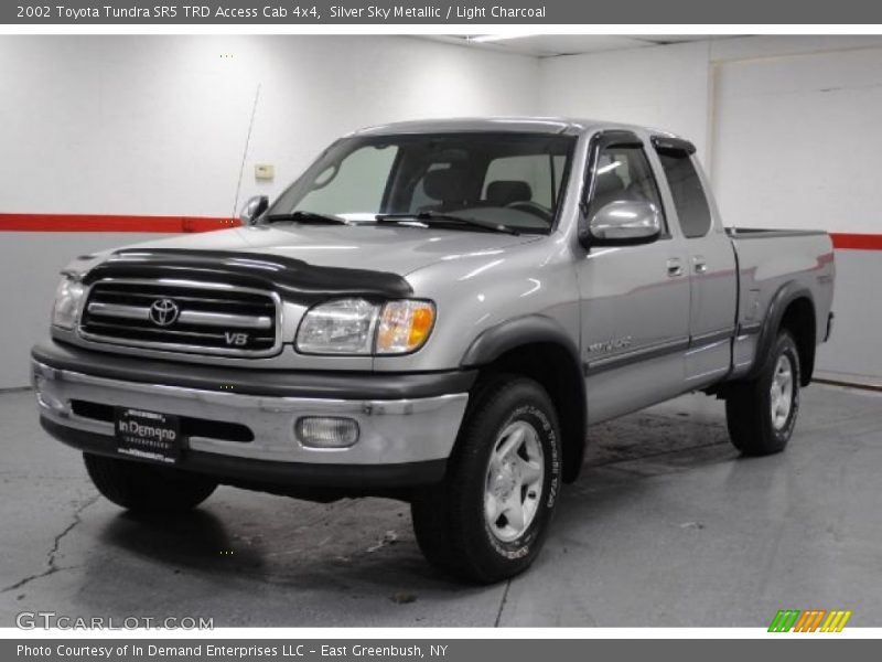 Silver Sky Metallic / Light Charcoal 2002 Toyota Tundra SR5 TRD Access Cab 4x4