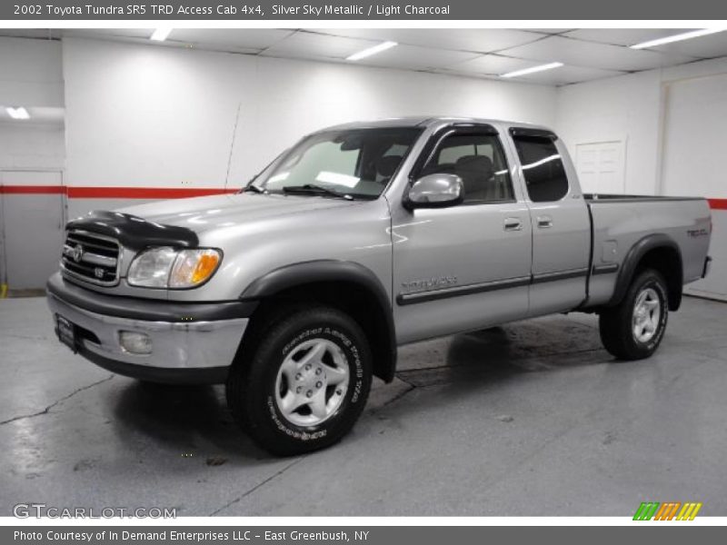 Silver Sky Metallic / Light Charcoal 2002 Toyota Tundra SR5 TRD Access Cab 4x4