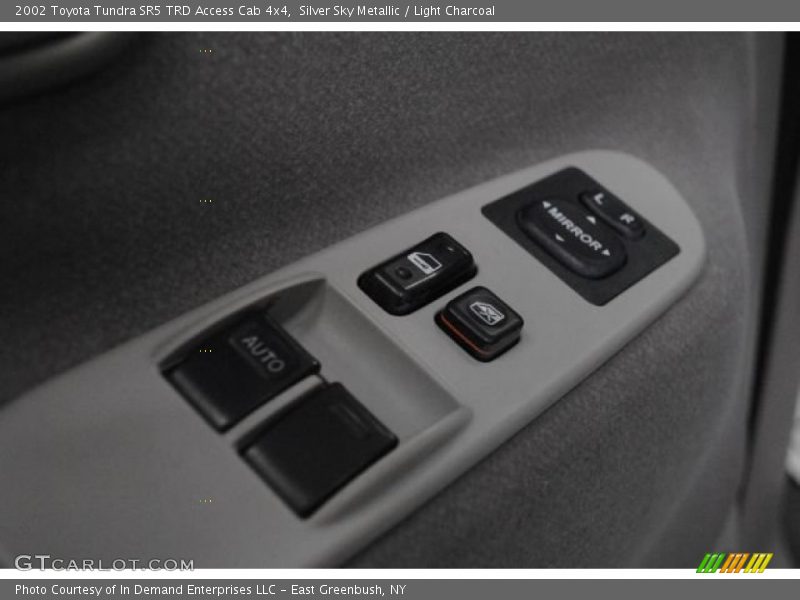 Silver Sky Metallic / Light Charcoal 2002 Toyota Tundra SR5 TRD Access Cab 4x4