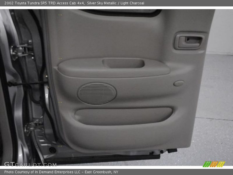 Silver Sky Metallic / Light Charcoal 2002 Toyota Tundra SR5 TRD Access Cab 4x4
