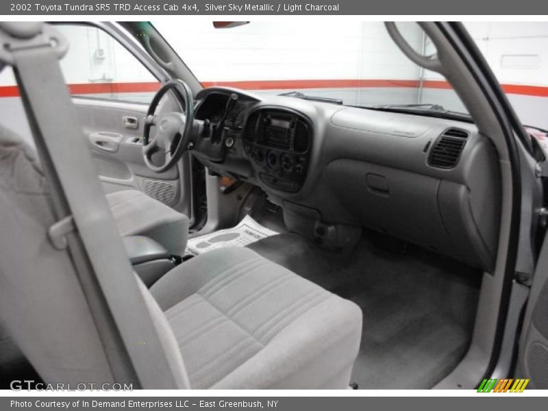 Silver Sky Metallic / Light Charcoal 2002 Toyota Tundra SR5 TRD Access Cab 4x4