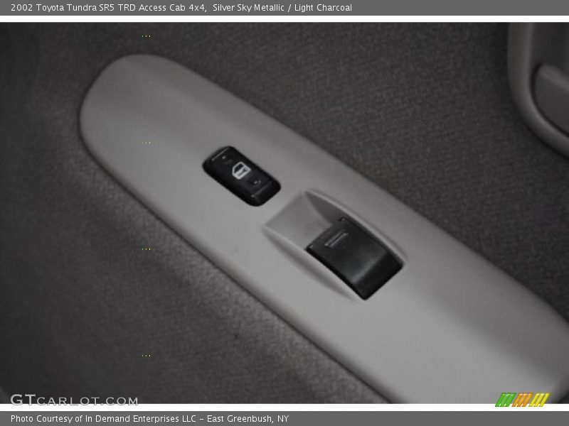Silver Sky Metallic / Light Charcoal 2002 Toyota Tundra SR5 TRD Access Cab 4x4