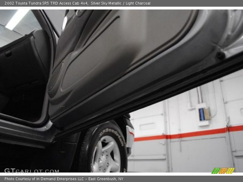 Silver Sky Metallic / Light Charcoal 2002 Toyota Tundra SR5 TRD Access Cab 4x4